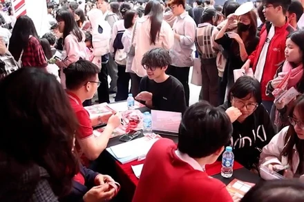 [Video] Bộ Giáo dục và Đào tạo yêu cầu các trường rà soát phương thức, tổ hợp xét tuyển