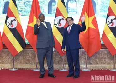 Thủ tướng Phạm Minh Chính và Tổng thống nước Cộng hòa Uganda Yoweri Kaguta Museveni.