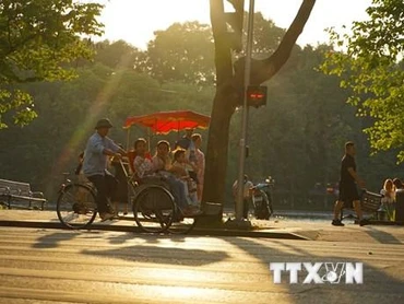[Ảnh] Đắm chìm cùng Hà Nội dịu dàng trong những ngày cuối thu