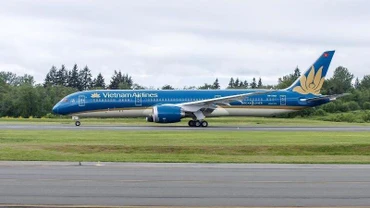 Chuyến bay của Vietnam Airlines quay đầu cấp cứu em bé người Nhật 