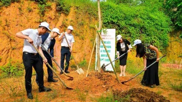 Lễ phát động chung tay xanh hóa học đường năm học 2022.
