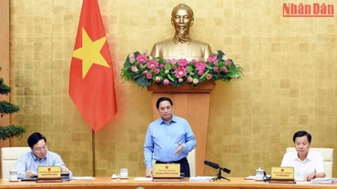 Thủ tướng Phạm Minh Chính phát biểu tại phiên họp.