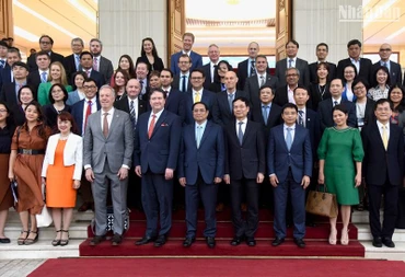 Thủ tướng Phạm Minh Chính cùng đoàn doanh nghiệp của Hội đồng Kinh doanh Hoa Kỳ-ASEAN.