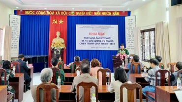 Quang cảnh khai mạc trại sáng tác.