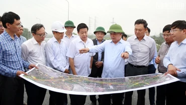 "Sự hài lòng của người dân, doanh nghiệp là thước đo năng lực lãnh đạo"