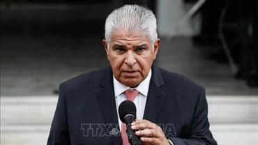 Tổng thống Panama Jose Raul Mulino phát biểu với báo giới tại Panama City. (Ảnh: THX/TTXVN)