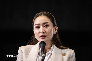 Thủ tướng đắc cử Thái Lan Paetongtarn Shinawatra phát biểu họp báo tại thủ đô Bangkok, Thái Lan, ngày 16/8/2024. (Ảnh: Getty Images/TTXVN)