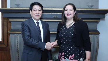 Chủ tịch nước Lương Cường tiếp Chủ tịch đảng xã hội Chile Paulina Voda Novic 