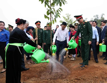 Chủ tịch nước Võ Văn Thưởng dự “Tết trồng cây đời đời nhớ ơn Bác Hồ” Xuân Giáp Thìn năm 2024