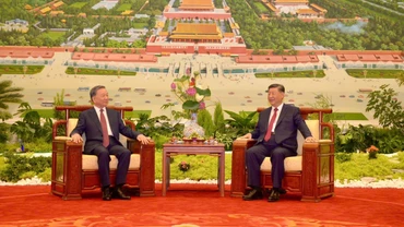 [Ảnh] Tổng Bí thư, Chủ tịch nước Trung Quốc Tập Cận Bình mời Tổng Bí thư, Chủ tịch nước Tô Lâm dự Tiệc trà