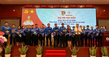 Ban chấp hành Đoàn thanh niên EVNHCMC nhiệm kỳ 2022-2027 ra mắt đại hội