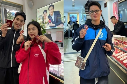 Các bạn trẻ khoe mua thành công Tứ Quý Thịnh Vượng 0,1 chỉ của Bảo Tín Mạnh Hải