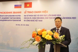 Giáo sư, Viện sĩ Châu Văn Minh, Chủ tịch Viện Hàn lâm Khoa học và Công nghệ Việt Nam phát biểu tại buổi lễ. (Ảnh: ĐỨC HIẾU)
