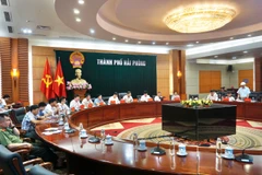 Quang cảnh cuộc đối thoại với công dân.