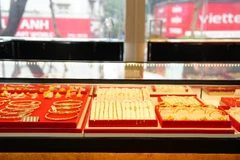 Giá vàng ngày 6/2: Vàng miếng SJC tiếp đà “lao dốc”, giảm tới 5 triệu đồng/lượng