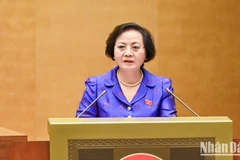Bộ trưởng Nội vụ Phạm Thị Thanh Trà trình bày Tờ trình về việc sắp xếp đơn vị hành chính cấp tỉnh năm 2025. (Ảnh: DUY LINH)
