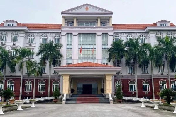 Ban Quản lý Khu kinh tế Nghi Sơn và các khu công nghiệp.