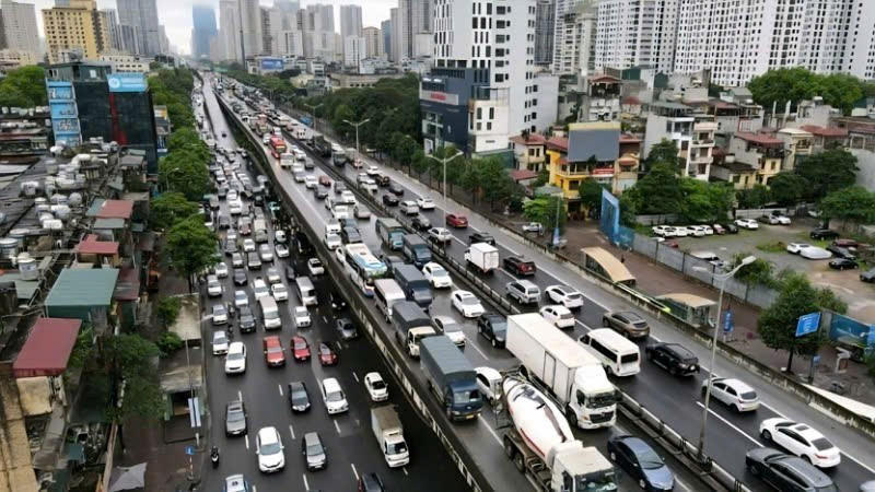 Đường Vành đai 3 trên cao. (Ảnh: QUỐC TOẢN)