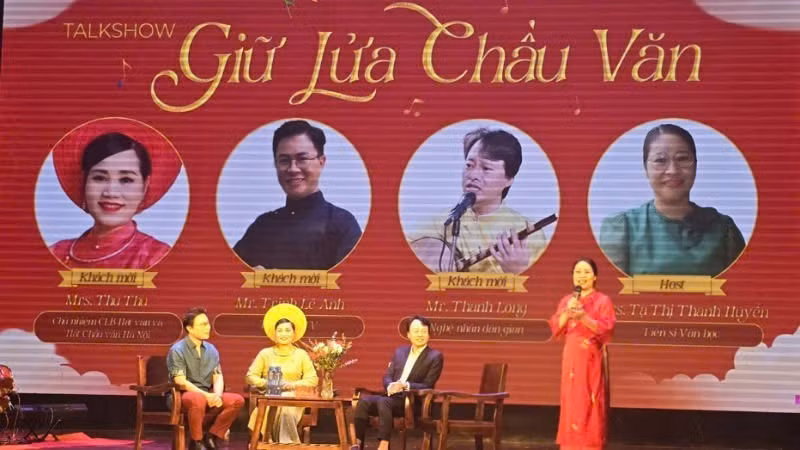 Chương trình biểu diễn nghệ thuật Chầu văn "Hồn Xưa, Điệu Mới" do nhóm R3VIVE Event phối hợp cùng Folklore Club USSH tổ chức.