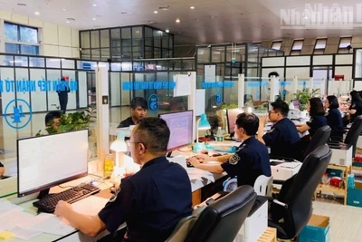 Quầy làm thủ tục Hải quan tại Nhà liên ngành cửa khẩu quốc tế Hữu Nghị, tỉnh Lạng Sơn.