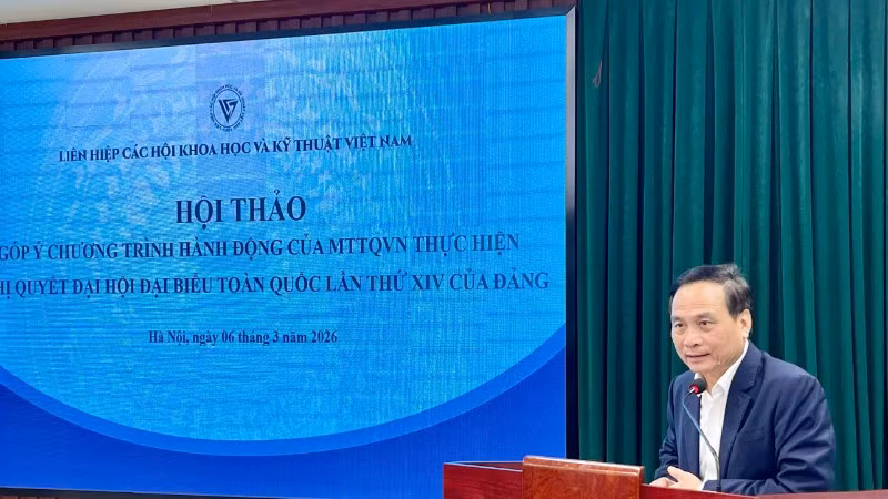 Ông Phạm Ngọc Linh, Phó Chủ tịch Liên hiệp Hội Việt Nam phát biểu tại Hội thảo. (Ảnh: BÍCH LIÊN)