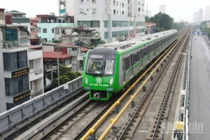 Trong 9 ngày Tết vừa qua, Hà Nội Metro vận hành an toàn tuyệt đối 3.333 lượt tàu chở khách, sản lượng hành khách đạt hơn 243 nghìn lượt, tăng hơn 32% so với dịp Tết năm 2025.