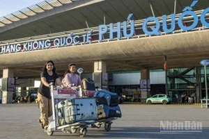 Cảng Hàng không quốc tế Phú Quốc ghi nhận 50 chuyến bay quốc tế, mức cao kỷ lục từ khi vận hành năm 2012.