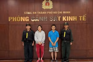 Các đối tượng tại cơ quan chức năng. 