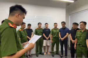 Các bị can tại cơ quan chức năng. (Ảnh: Công an cung cấp)