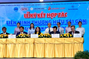Đại diện các đơn vị, doanh nghiệp ký kết hợp tác.
