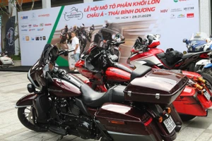 Nhiều loại mô-tô phân khối lớn được giới thiệu tại chương trình.