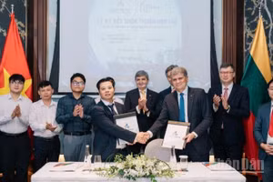 Tập đoàn INDEL đã ký Biên bản ghi nhớ (MOU) với Tập đoàn KN Energy (Cộng hòa Litva), nhằm hợp tác chuyển giao công nghệ Tổng kho khí cho dự án hạ tầng năng lượng trọng điểm tại Khánh Hòa.