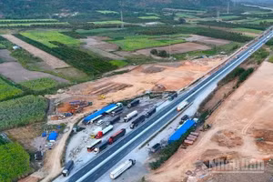 Trạm dừng nghỉ Nha Trang-Cam Lâm trên tuyến cao tốc bắc-nam phía đông. (Ảnh: BIỂN NGỌC)