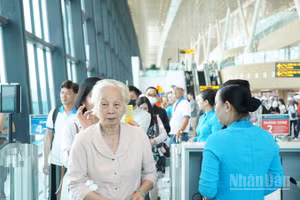 Từ ngày 6/6, Vietnam Airlines chính thức mở rộng chương trình ưu đãi giảm 15% giá vé nội địa dành cho hành khách từ 60 tuổi trở lên.
