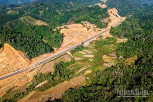 Thanh tra Chính phủ yêu cầu xử lý vướng mắc, đưa dự án Đồng Đăng-Trà Lĩnh phấn đấu thông xe giai đoạn I vào dịp 19/5 tới đây, sớm hơn 6 tháng so với kế hoạch ban đầu.