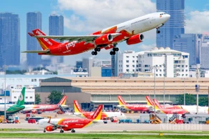 Hãng hàng không Vietjet tiếp tục được tổ chức uy tín AirlineRatings vinh danh với hai giải thưởng liên tiếp: “Hãng hàng không siêu tiết kiệm tốt nhất thế giới” và Top 10 hãng hàng không chi phí thấp tốt nhất thế giới.