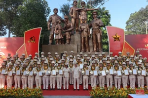 Công an Thành phố Hồ Chí Minh vinh danh 80 cán bộ, chiến sĩ tiêu biểu trong lực lượng.