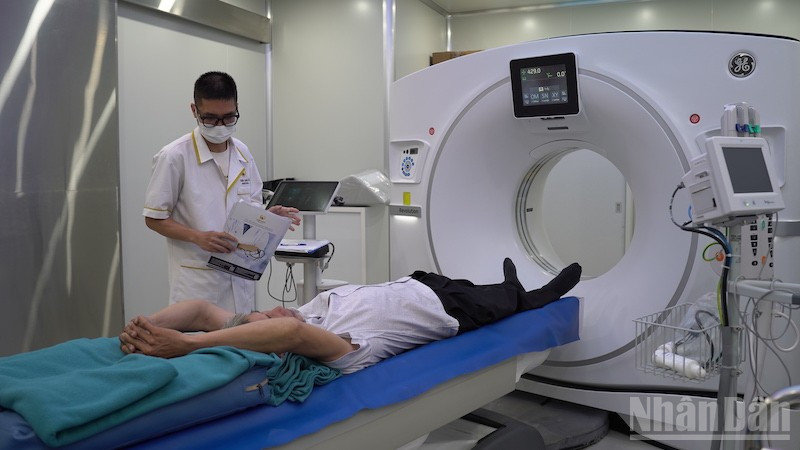 Các cơ sở y tế tỉnh Quảng Ngãi đầu tư thiết bị, công nghệ nâng cao chất lượng khám, chữa bệnh.
