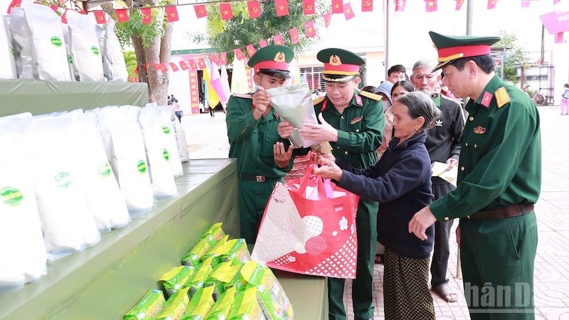 Cục Xăng dầu, Tổng cục Hậu cần-Kỹ thuật và các đơn vị tổ chức nhiều hoạt động an sinh xã hội.