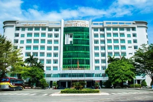 Tòa nhà điều hành và học tập Trường đại học Kinh tế-Luật, Đại học quốc gia Thành phố Hồ Chí Minh.