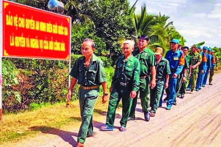 Mặt trận phối hợp các lực lượng tuần tra trên tuyến biên giới.