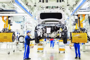 Nhà máy sản xuất ô-tô Hyundai Thành Công tại Khu công nghiệp Gián Khẩu Ninh Bình (Ảnh THANH HÀ).