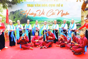 Các cụm trại văn hóa mang đến nhiều tiết mục văn hóa, văn nghệ đặc sắc của mỗi vùng quê trong tỉnh.