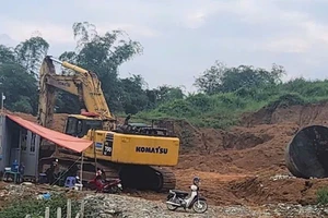 Hiện trường khu vực tranh chấp hợp đồng mua bán đất tại Dự án Nhà máy sản xuất nhôm Gia Anh-Galco của Công ty Nam Thái và Công ty Đại Vũ Hòa Bình ở Khu công nghiệp Bình Phú, phường Kỳ Sơn, tỉnh Phú Thọ.