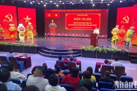 Quang cảnh buổi lễ.