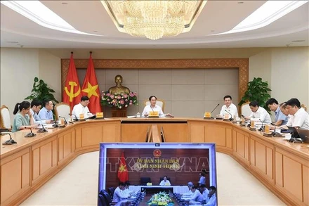 Phó Thủ tướng Bùi Thanh Sơn chủ trì họp rà soát tiến độ Dự án điện hạt nhân Ninh Thuận. (Ảnh: TTXVN)