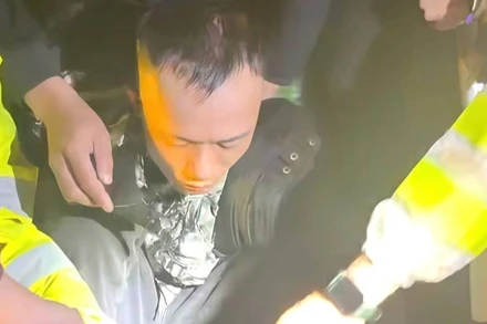 Đối tượng Nguyễn Long Thành bị lực lượng Cảnh sát giao thông Công an Quảng Trị bắt giữ khi đang trên đường bỏ trốn.