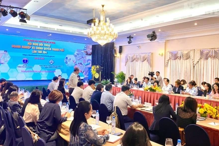 Quang cảnh hội nghị đối thoại.