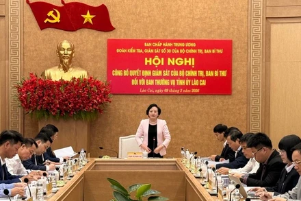 Đồng chí Phạm Thị Thanh Trà, Bí thư Trung ương Đảng, Phó Thủ tướng Chính phủ phát biểu tại hội nghị. (Ảnh: THANH SƠN)