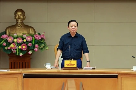 Phó Thủ tướng Trần Hồng Hà chủ trì cuộc họp nghe báo cáo, cho ý kiến về sửa đổi Luật Xây dựng. (Ảnh: VGP/MINH KHÔI)